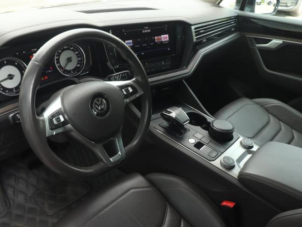 Volkswagen Touareg III с пробегом 2018 года, цена 4 781 000 рублей, 117000 км, внедорожник, Автокод Объявления