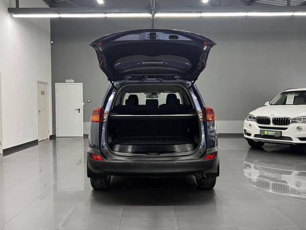 Toyota RAV4 IV (XA40) с пробегом 2013 года, цена 1 645 000 рублей, 175017 км, внедорожник, Автокод Объявления