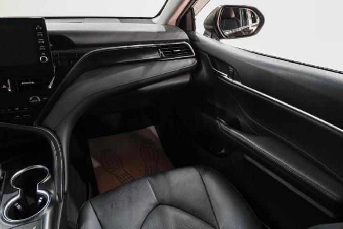 Toyota Camry VIII (XV70) Рестайлинг с пробегом 2021 года, цена 3 149 000 рублей, 65464 км, седан, Автокод Объявления