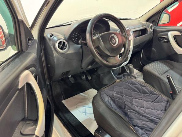 Renault Logan I Рестайлинг с пробегом 2013 года, цена 350 000 рублей, 168270 км, седан, Автокод Объявления