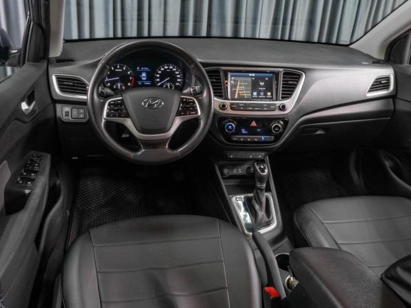 Hyundai Solaris II с пробегом 2018 года, цена 1 499 000 рублей, 115044 км, седан, Автокод Объявления