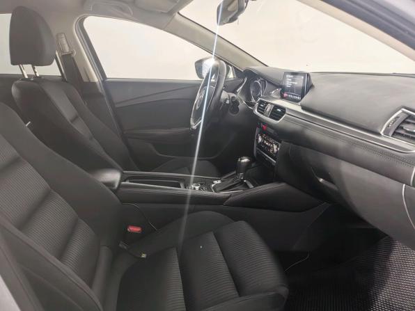Mazda 6 III (GJ) Рестайлинг с пробегом 2017 года, цена 1 385 000 рублей, 210598 км, седан, Автокод Объявления