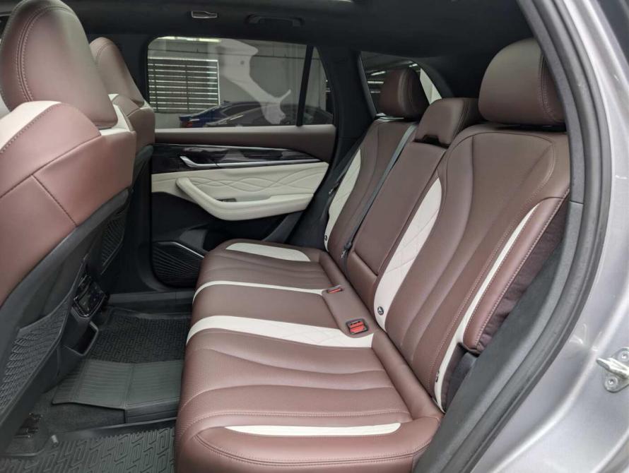 Geely Monjaro I Москва  - изображение 9