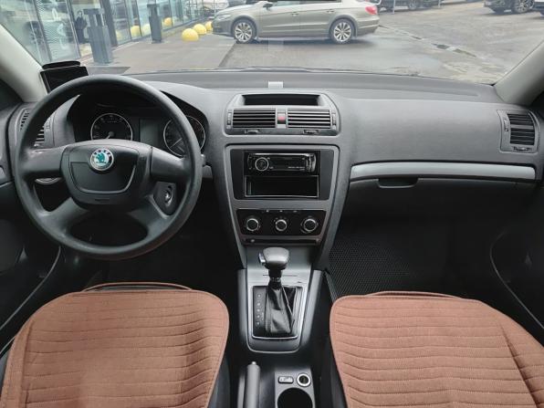 Skoda Octavia II (A5) Рестайлинг с пробегом 2010 года, цена 820 000 рублей, 158727 км, лифтбек, Автокод Объявления