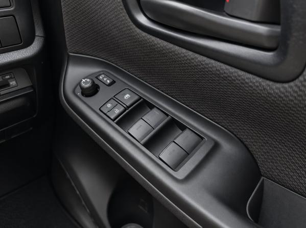 Toyota Noah III (R80) Рестайлинг с пробегом 2021 года, цена 2 699 500 рублей, 77370 км, минивэн, Автокод Объявления