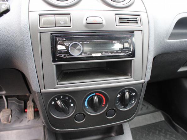 Ford Fiesta Mk5 с пробегом 2007 года, цена 269 000 рублей, 157568 км, хэтчбек, Автокод Объявления