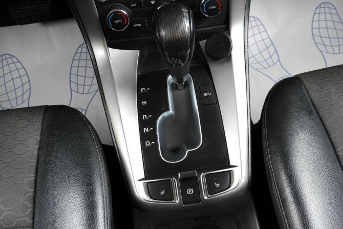 Chevrolet Captiva I Рестайлинг 2 с пробегом 2015 года, цена 1 499 000 рублей, 128497 км, внедорожник, Автокод Объявления
