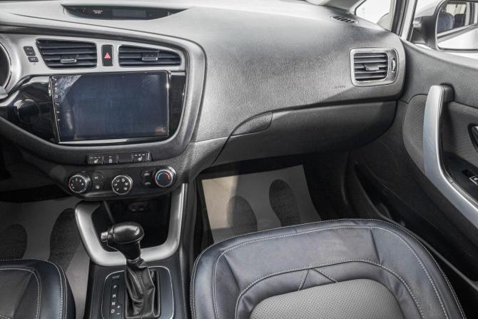 Kia Ceed II с пробегом 2012 года, цена 1 099 000 рублей, 278000 км, универсал, Автокод Объявления