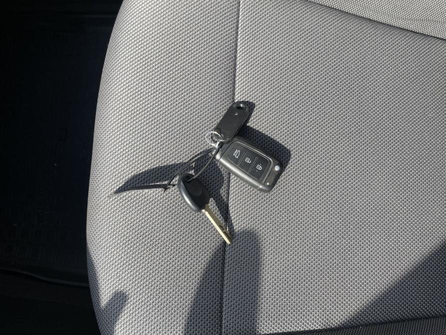 Hyundai Solaris II Москва  - изображение 17