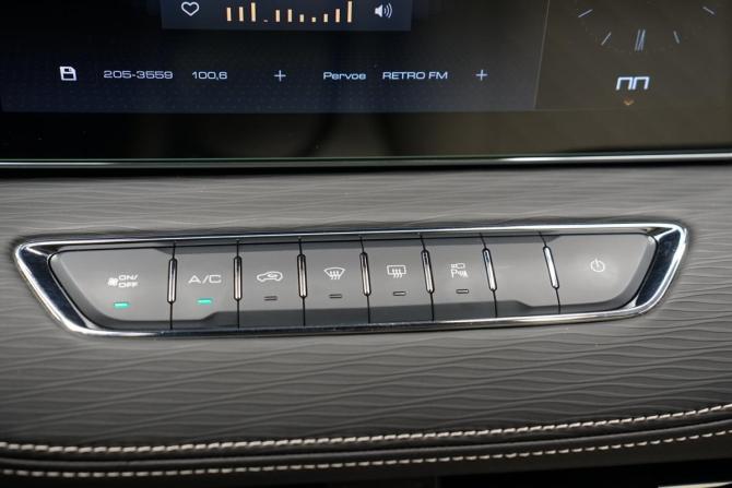 Haval Jolion I Рестайлинг с пробегом 2023 года, цена 2 075 000 рублей, 27500 км, внедорожник, Автокод Объявления