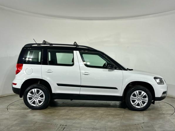 Skoda Yeti I Рестайлинг с пробегом 2018 года, цена 1 400 000 рублей, 117744 км, внедорожник, Автокод Объявления