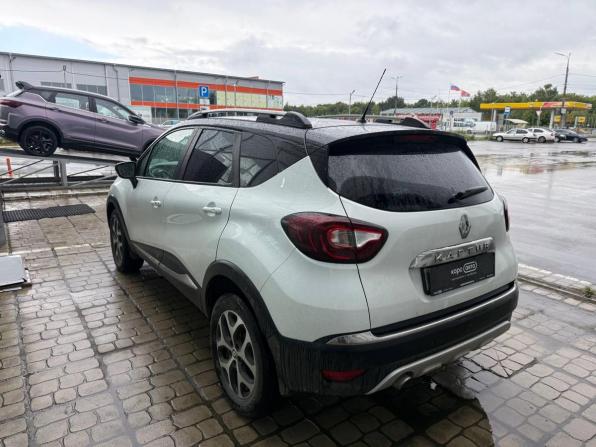 Renault Kaptur I с пробегом 2019 года, цена 1 600 000 рублей, 127499 км, внедорожник, Автокод Объявления
