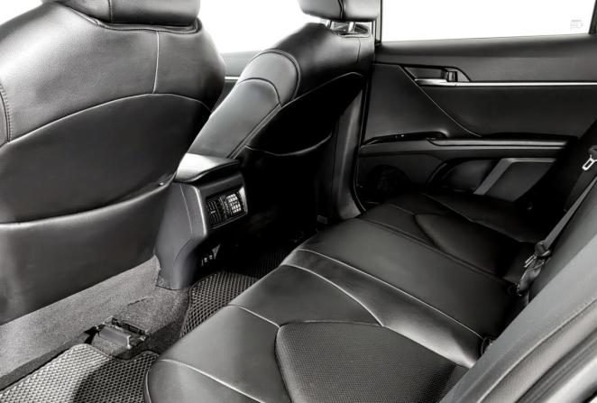 Toyota Camry VII (XV50) Рестайлинг 2 с пробегом 2018 года, цена 2 299 000 рублей, 221950 км, седан, Автокод Объявления