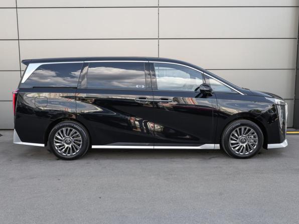 GAC M8 с пробегом 2023 года, цена 4 498 000 рублей, 40559 км, минивэн, Автокод Объявления