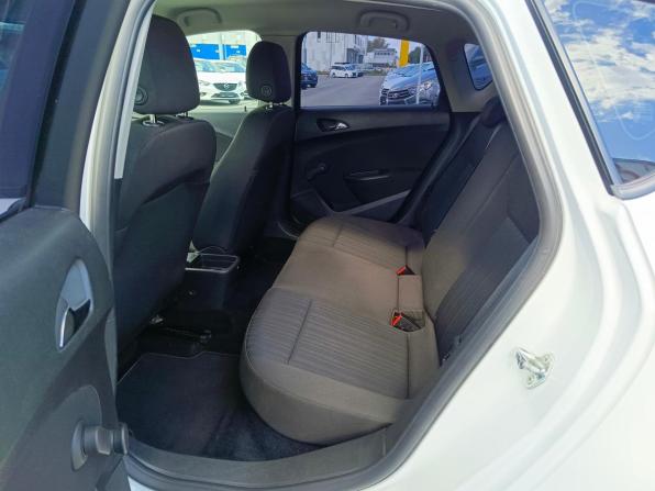 Opel Astra J Рестайлинг с пробегом 2012 года, цена 569 995 рублей, 215213 км, хэтчбек, Автокод Объявления