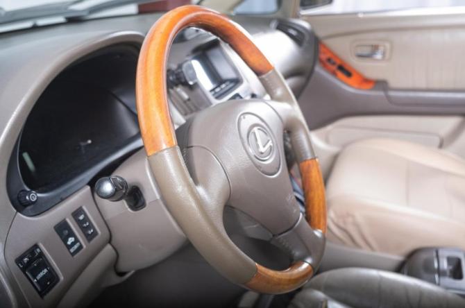 Lexus RX I с пробегом 2001 года, цена 1 039 000 рублей, 100000 км, внедорожник, Автокод Объявления