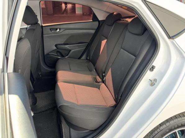 Hyundai Solaris II Рестайлинг с пробегом 2021 года, цена 1 599 000 рублей, 122556 км, седан, Автокод Объявления