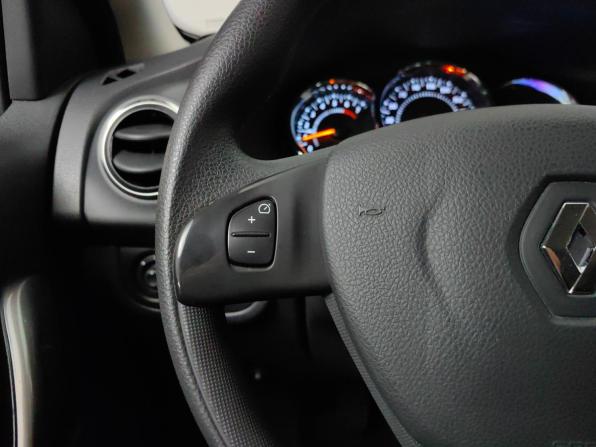 Renault Sandero II с пробегом 2016 года, цена 1 099 000 рублей, 53000 км, хэтчбек, Автокод Объявления