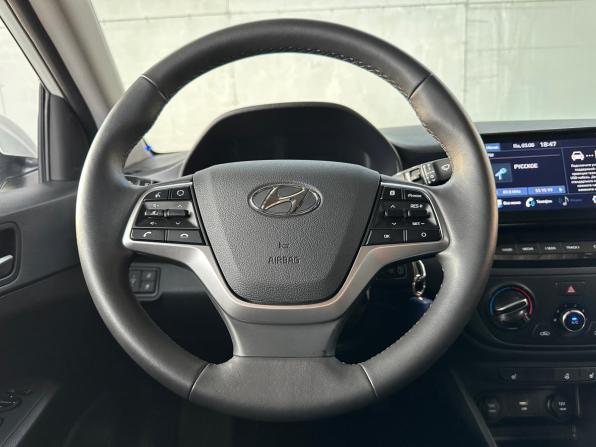 Hyundai Solaris II Рестайлинг с пробегом 2020 года, цена 1 719 000 рублей, 32000 км, седан, Автокод Объявления