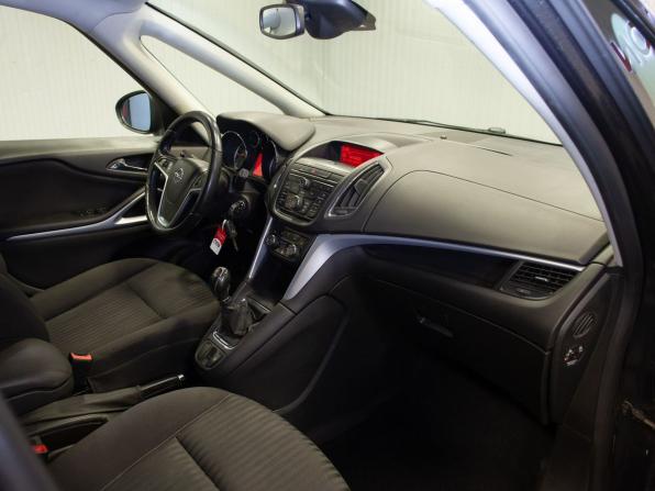 Opel Zafira C с пробегом 2013 года, цена 1 075 000 рублей, 242426 км, компактвэн, Автокод Объявления