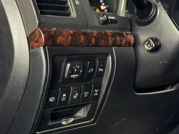 Toyota Land Cruiser 200 Series с пробегом 2012 года, цена 2 990 000 рублей, 267781 км, внедорожник, Автокод Объявления