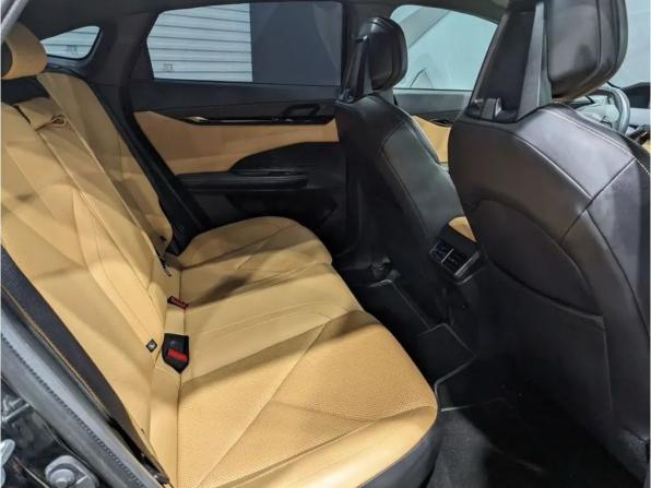 Changan UNI-V I с пробегом 2022 года, цена 1 695 000 рублей, 80544 км, лифтбек, Автокод Объявления