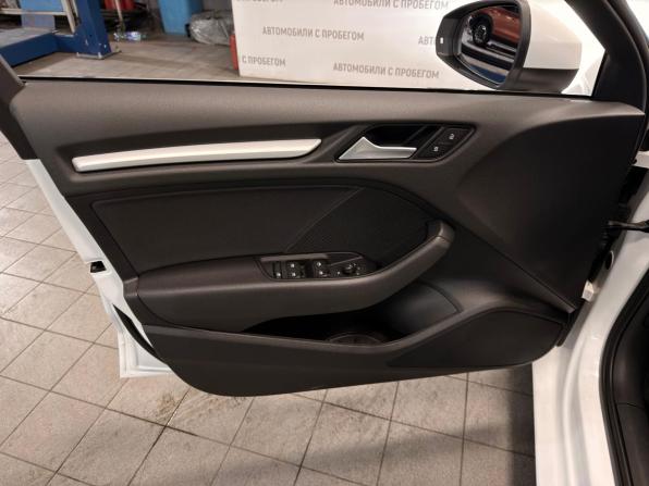 Audi A3 III (8V) Рестайлинг с пробегом 2019 года, цена 1 799 000 рублей, 110000 км, седан, Автокод Объявления