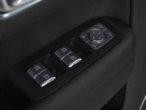 Li Auto (Lixiang) L6 с пробегом 2024 года, цена 5 640 000 рублей, 53000 км, внедорожник, Автокод Объявления