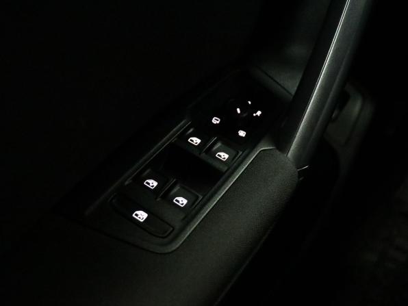 Volkswagen Tiguan II с пробегом 2020 года, цена 2 549 000 рублей, 69806 км, внедорожник, Автокод Объявления