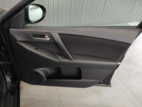 Mazda 3 II (BL) Рестайлинг с пробегом 2011 года, цена 965 000 рублей, 113000 км, седан, Автокод Объявления