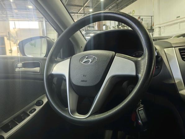 Hyundai Solaris I с пробегом 2011 года, цена 650 000 рублей, 133650 км, седан, Автокод Объявления