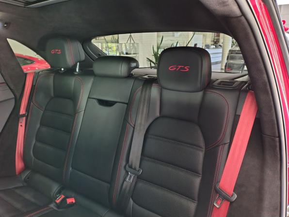 Porsche Macan I Рестайлинг с пробегом 2020 года, цена 7 080 000 рублей, 26567 км, внедорожник, Автокод Объявления
