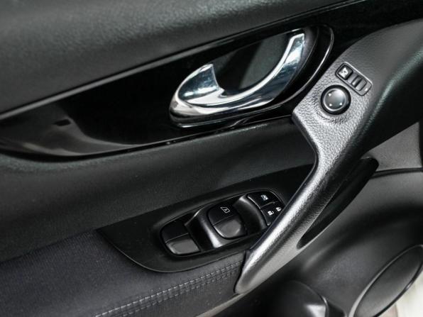 Nissan Qashqai II с пробегом 2015 года, цена 1 590 000 рублей, 164383 км, внедорожник, Автокод Объявления