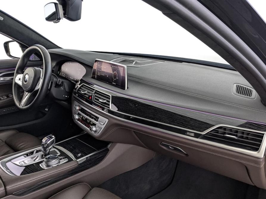 BMW 7 серии VI (G11/G12) Рестайлинг Москва  - изображение 13