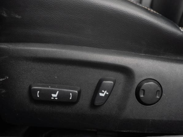 Toyota Camry VII (XV50) Рестайлинг 2 с пробегом 2017 года, цена 2 309 000 рублей, 170453 км, седан, Автокод Объявления