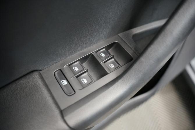 Skoda Octavia III (A7) Рестайлинг с пробегом 2019 года, цена 2 290 000 рублей, 138000 км, лифтбек, Автокод Объявления