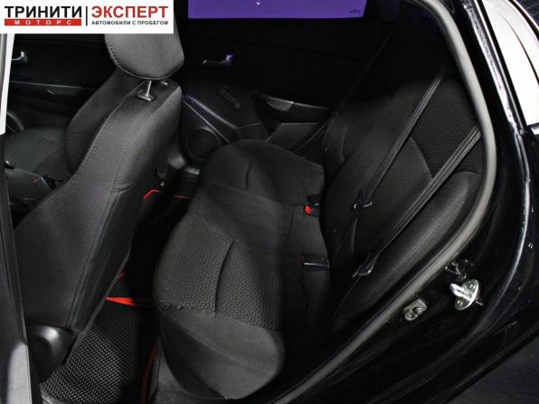 Kia Rio III Рестайлинг с пробегом 2015 года, цена 857 000 рублей, 204311 км, седан, Автокод Объявления