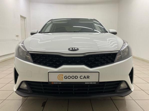 Kia Rio IV Рестайлинг с пробегом 2021 года, цена 1 555 000 рублей, 96907 км, седан, Автокод Объявления