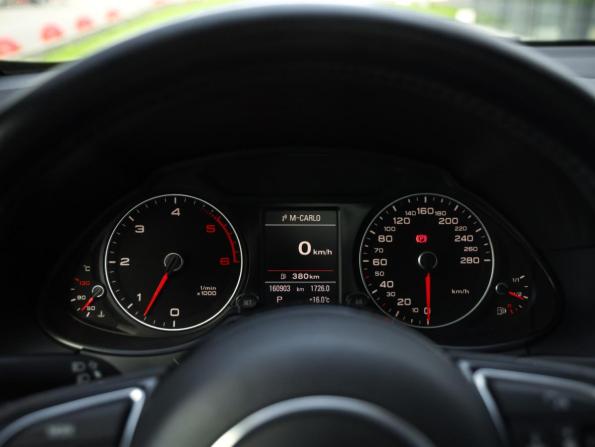 Audi Q5 I (8R) Рестайлинг с пробегом 2012 года, цена 2 699 000 рублей, 160900 км, внедорожник, Автокод Объявления