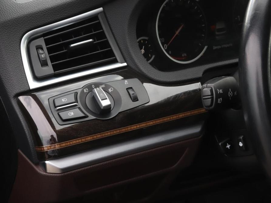 BMW 5 серии VI (F10/F11/F07) Рестайлинг Москва  - изображение 17