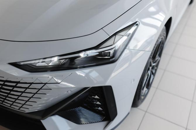 Новый Changan UNI-V I 2026 года, цена 3 529 900 рублей, лифтбек, Автокод Объявления
