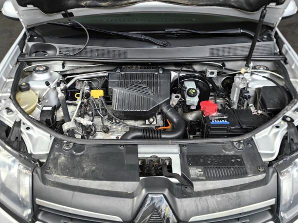 Renault Logan II с пробегом 2017 года, цена 698 000 рублей, 114190 км, седан, Автокод Объявления