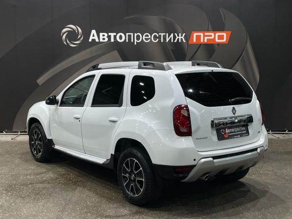 Renault Duster I Рестайлинг с пробегом 2017 года, цена 1 040 000 рублей, 193064 км, внедорожник, Автокод Объявления