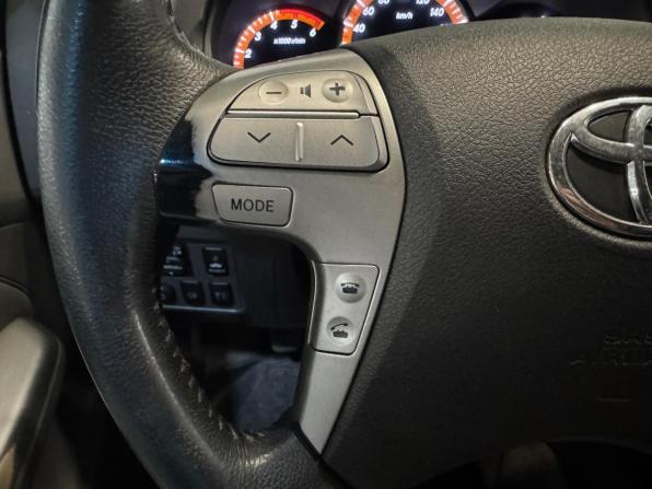 Toyota Hilux VII Рестайлинг с пробегом 2012 года, цена 1 699 000 рублей, 180710 км, пикап, Автокод Объявления