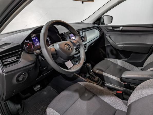 Skoda Rapid II с пробегом 2021 года, цена 1 555 000 рублей, 72188 км, лифтбек, Автокод Объявления