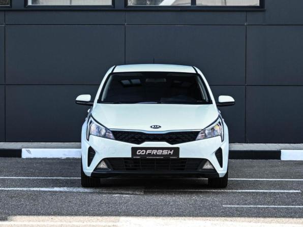 Kia Rio IV Рестайлинг с пробегом 2020 года, цена 1 534 000 рублей, 99678 км, седан, Автокод Объявления