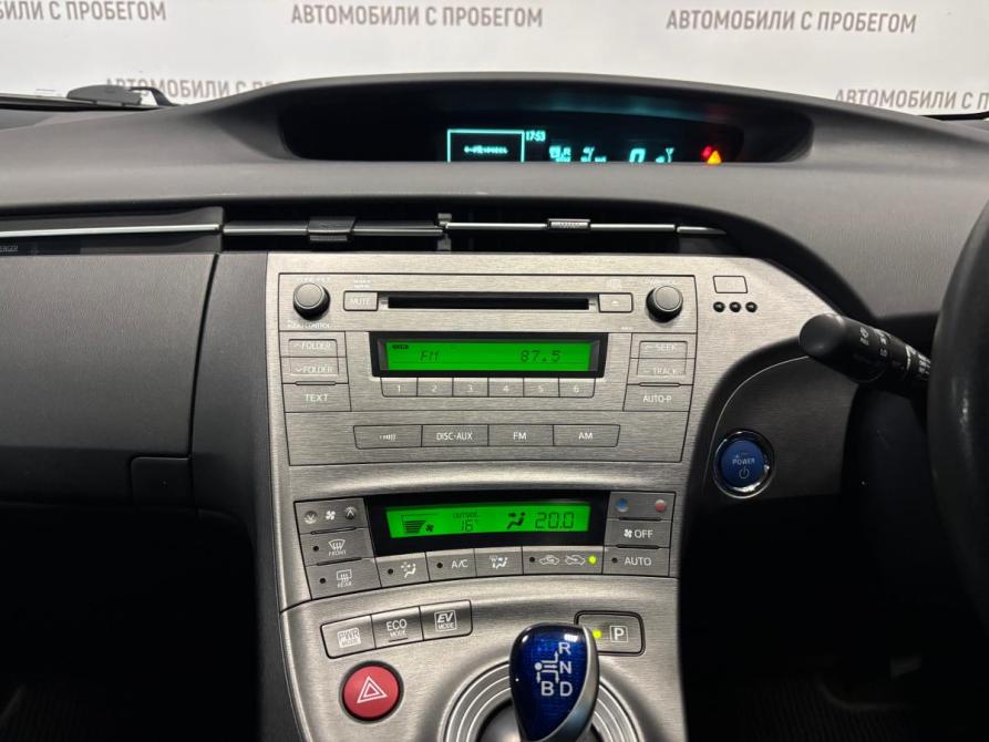 Toyota Prius III Рестайлинг (XW30) Санкт-Петербург  - изображение 17