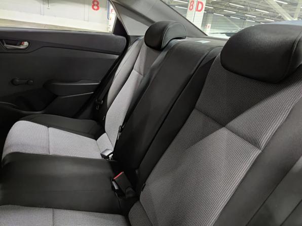 Hyundai Solaris II с пробегом 2017 года, цена 1 370 000 рублей, 95875 км, седан, Автокод Объявления