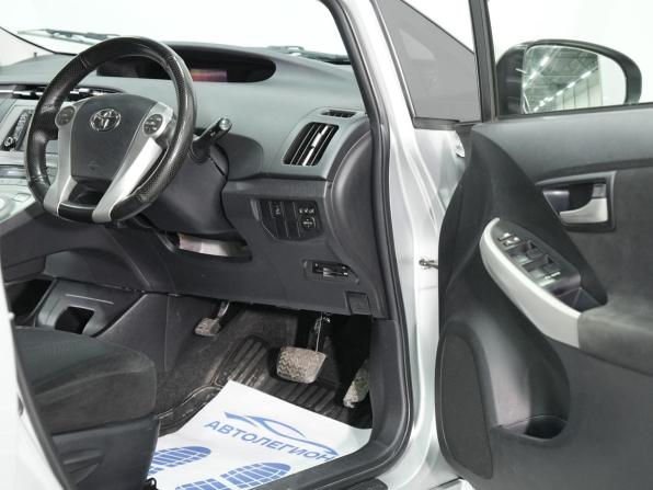 Toyota Prius III Рестайлинг (XW30) с пробегом 2013 года, цена 1 170 000 рублей, 180984 км, лифтбек, Автокод Объявления