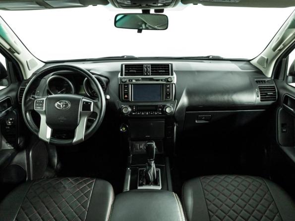 Toyota Land Cruiser Prado 150 Series Рестайлинг 1 с пробегом 2013 года, цена 2 799 777 рублей, 294607 км, внедорожник, Автокод Объявления